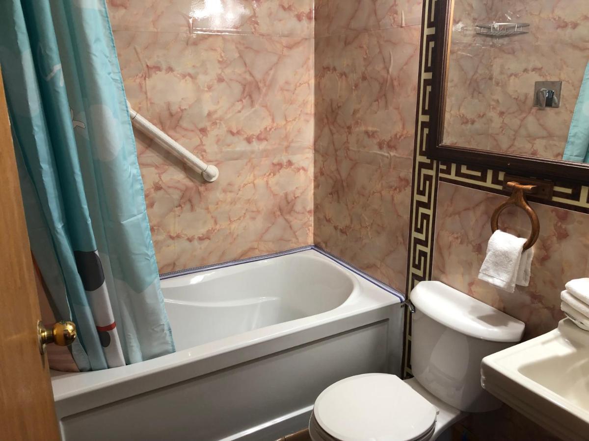 Heritage Place Hotel Gravelbourg Εξωτερικό φωτογραφία